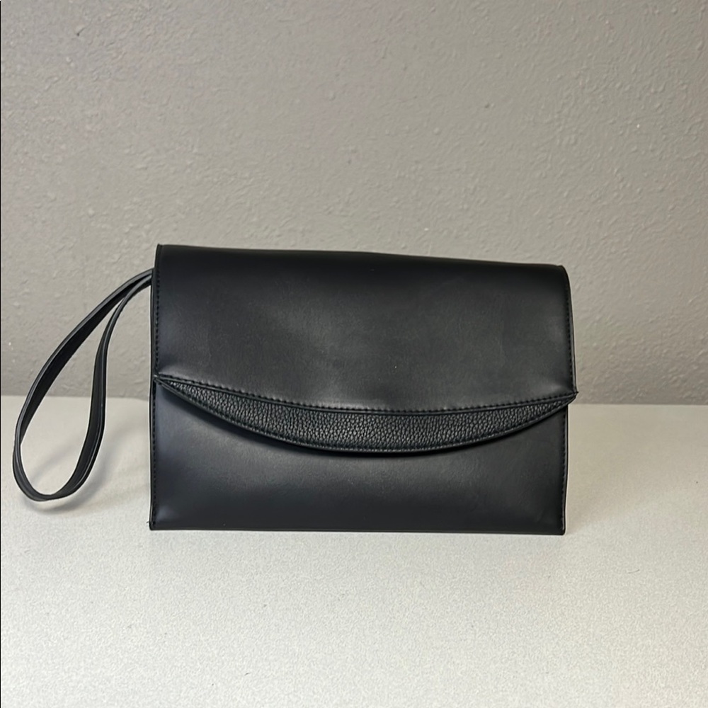 A New Day Sleek Black Clutch - Picture 2 of 6